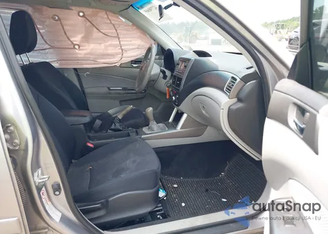 2011 Subaru Forester 2.5X Premium из США, поврежденный, VIN JF2SHADC1BG753804